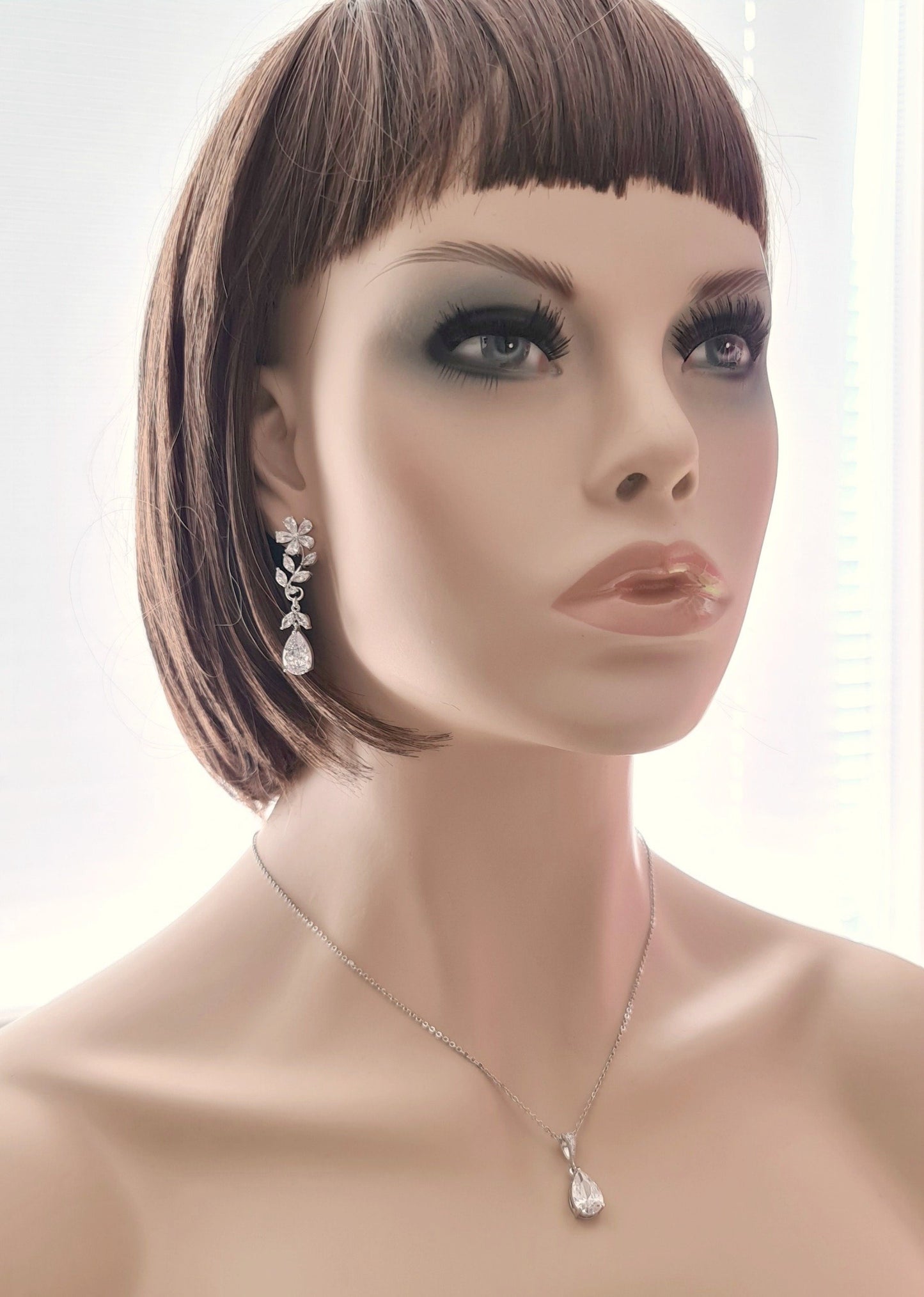 Bridal Flower Crystal Earrings- Daisy - PoetryDesigns