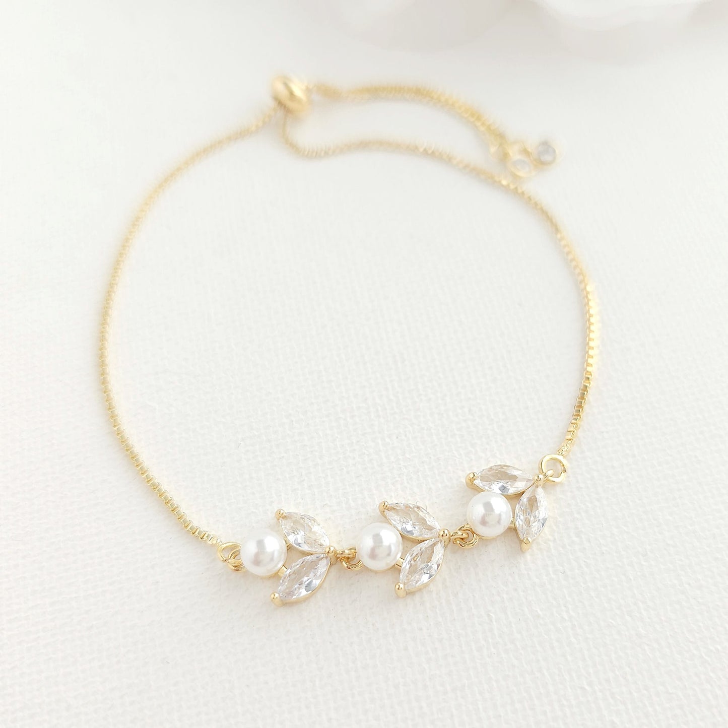 Gold Silder Bracelet With Pearls-Leila