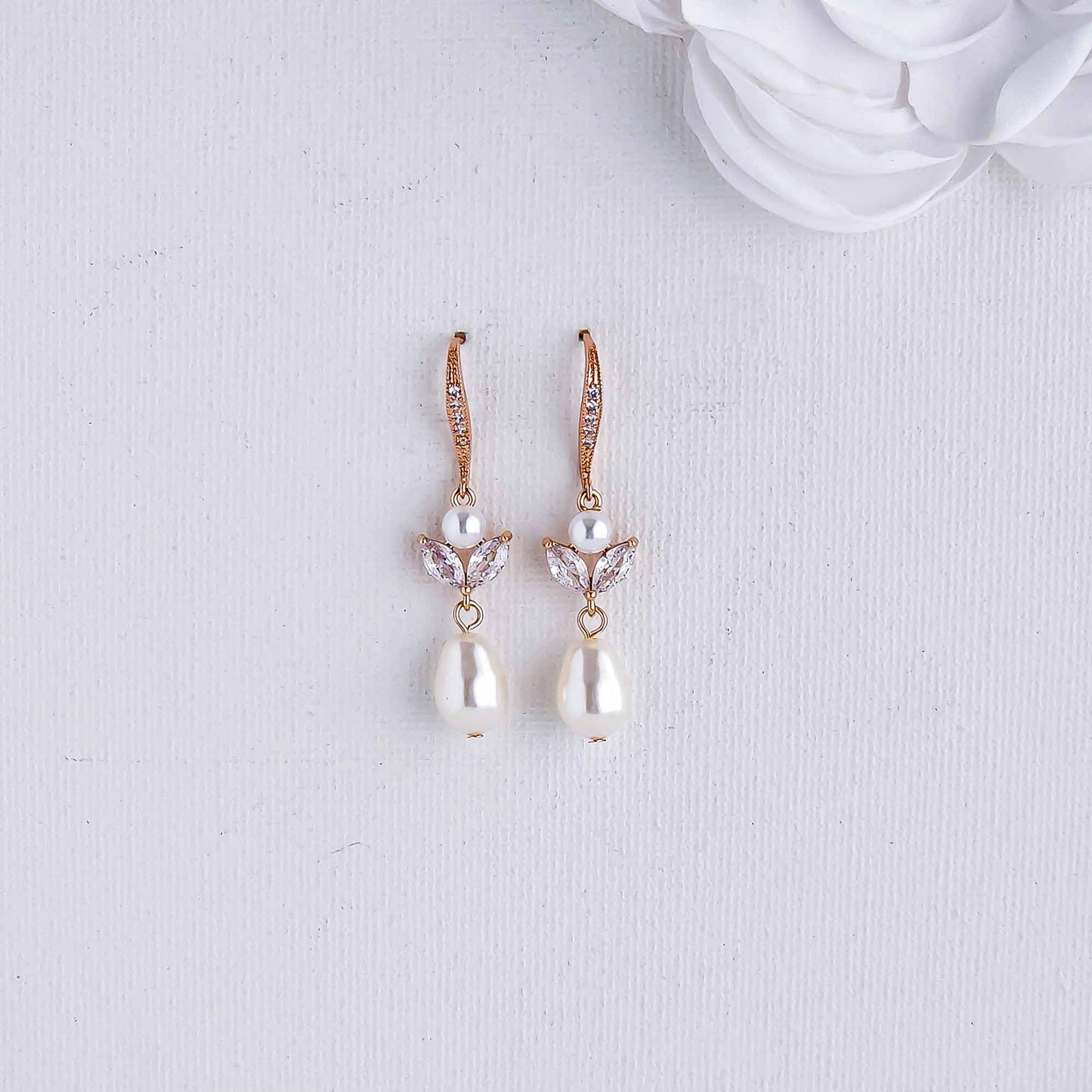 Boucles d'oreilles pendantes pour les mariées-Leila