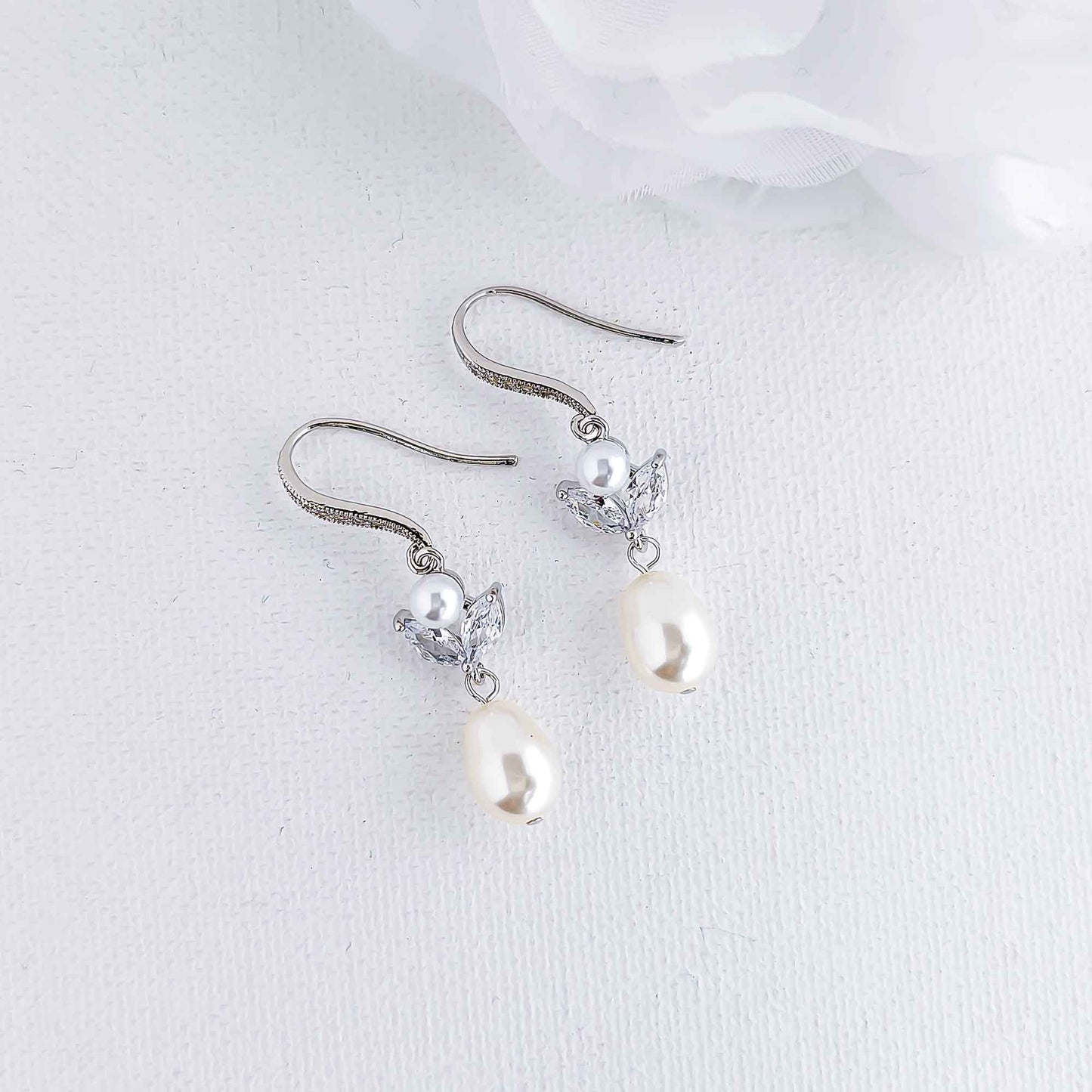 Boucles d'oreilles pendantes pour les mariées-Leila