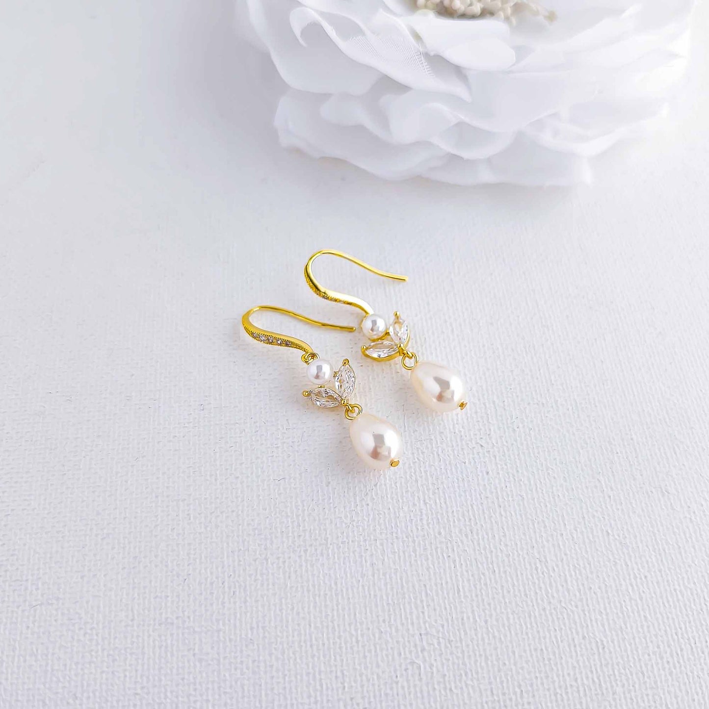 Dangle Earrings for Brides-Leila