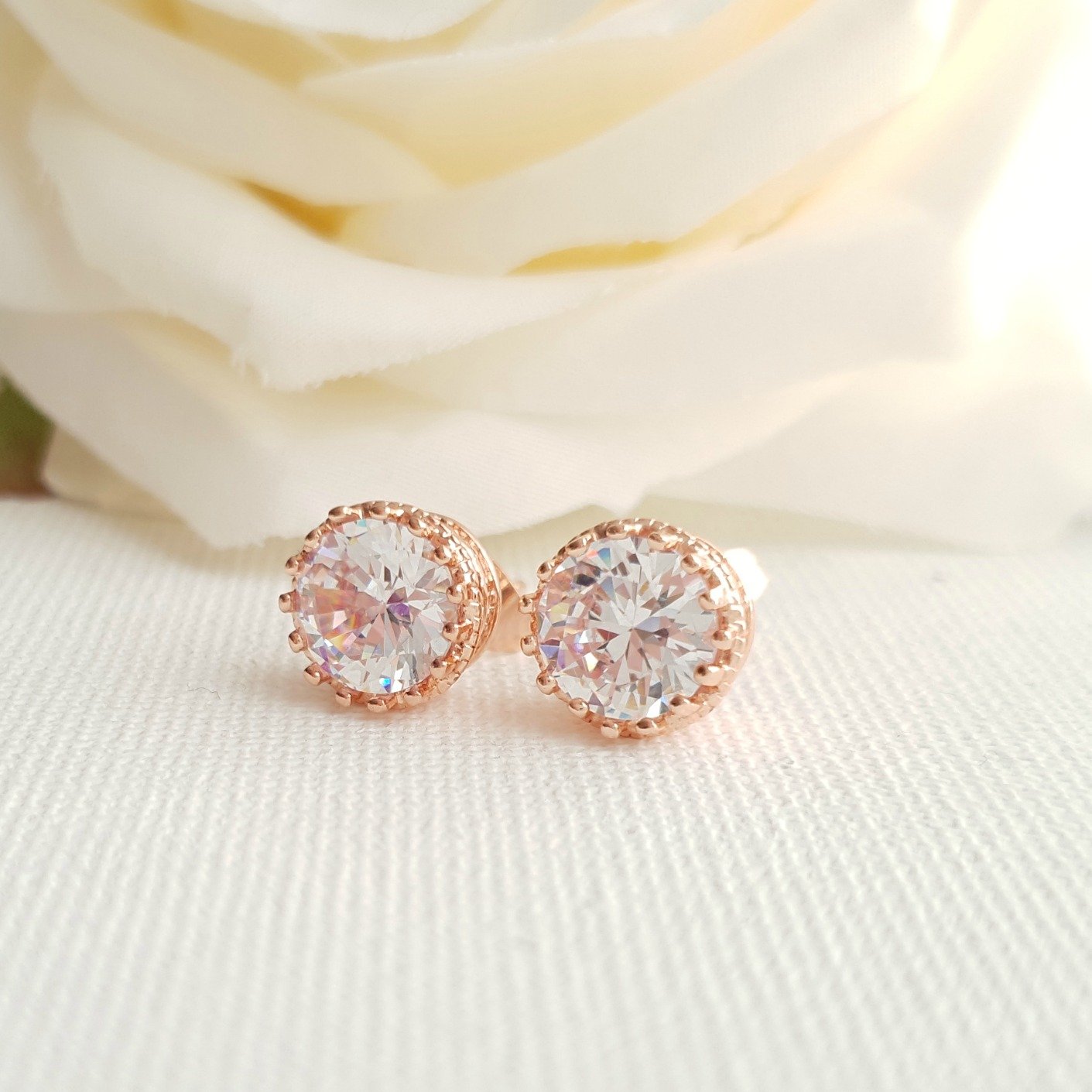 Boucles d'oreilles clous couronne Liz