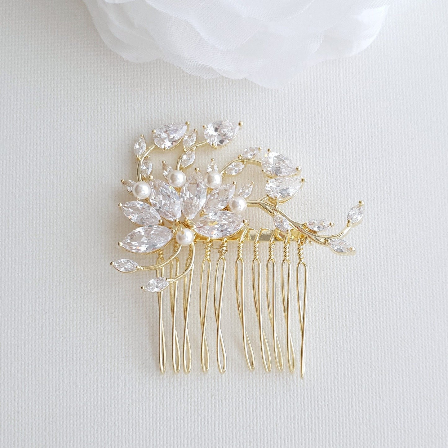 Petite Flower Bridal Hairpiece in Gold- Kika - PoetryDesigns