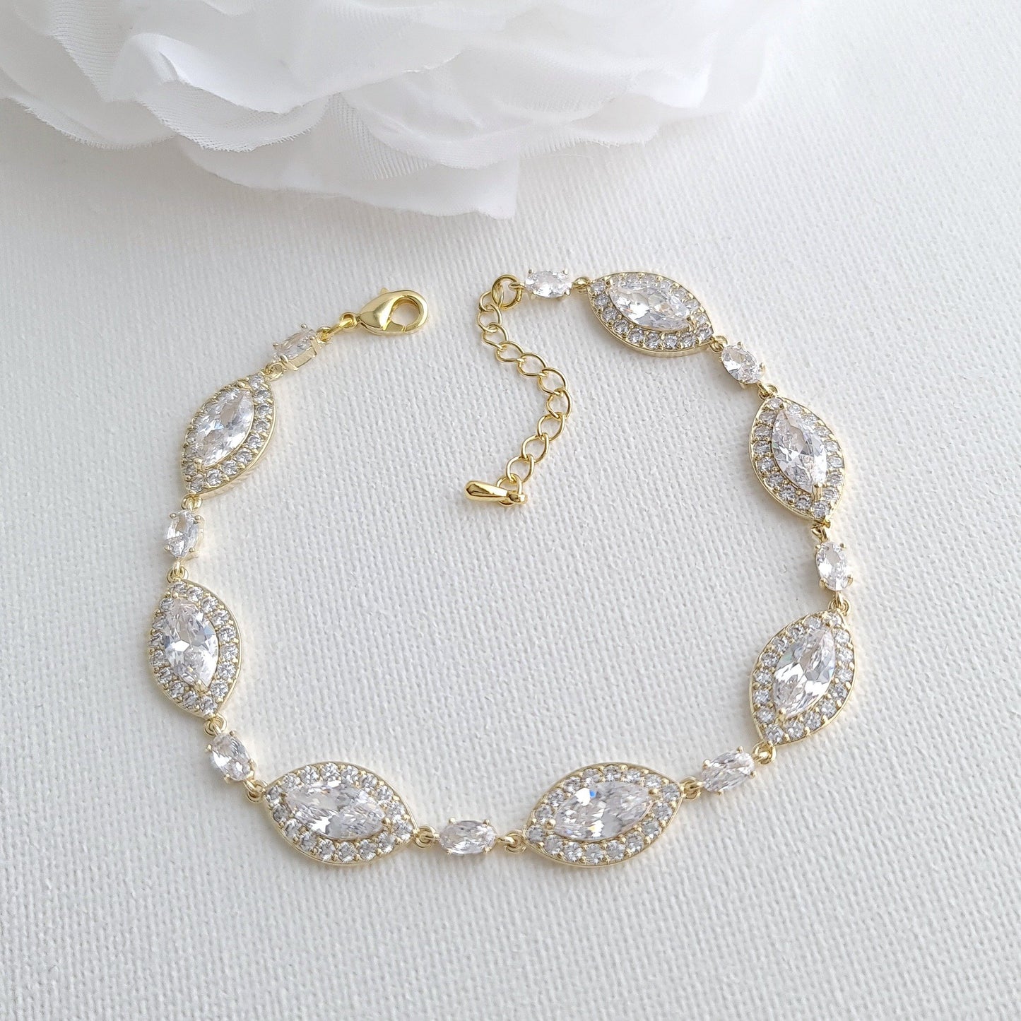 Pulsera de oro de boda para novias-Harriet