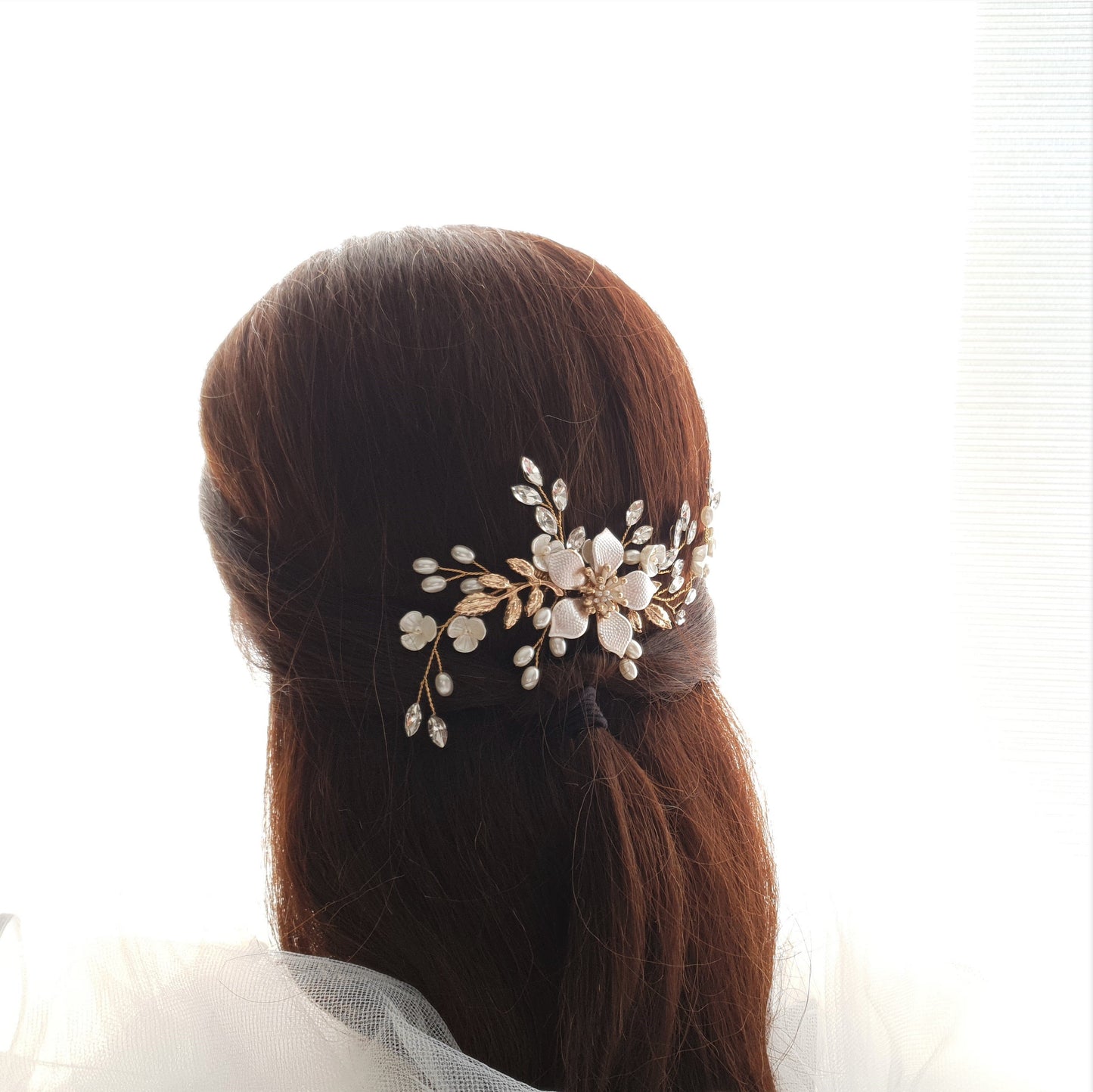 Jeweled Rose Gold Bridal Hair Comb with Pearl & Crystal Leaves-Freya