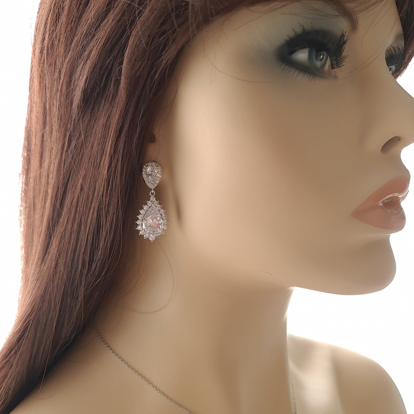 Boucles d'oreilles courtes classiques-Raya