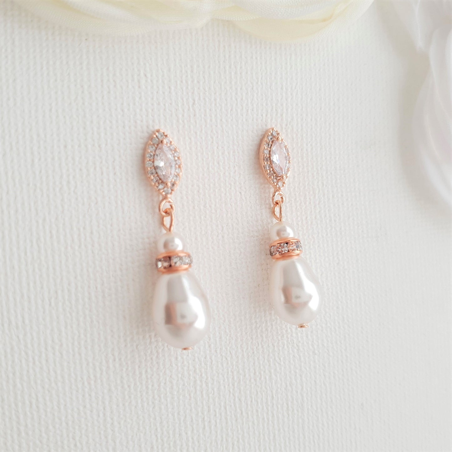 Affordable Pearl Bridesmaid Jewelry Set in Silver Gold Rose Gold Tones- Ella - PoetryDesigns