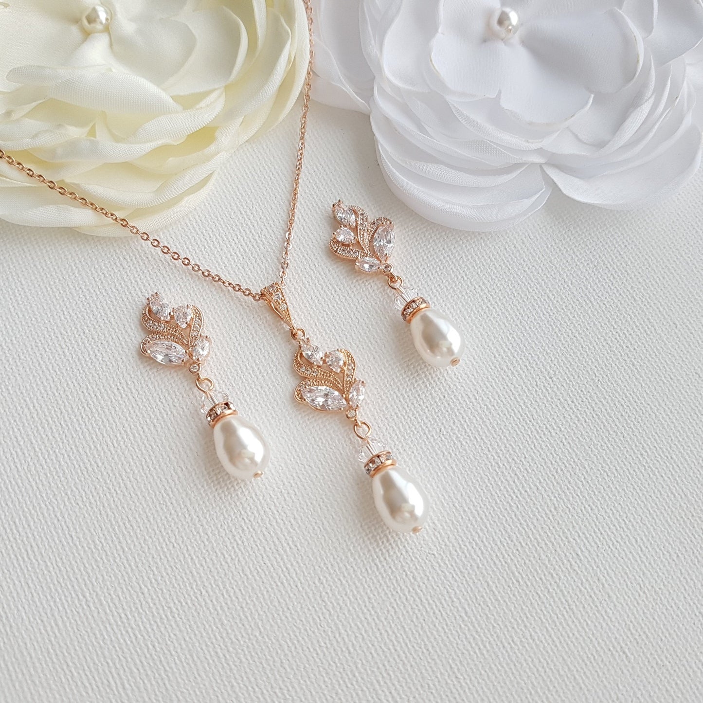 Teardrop Pearl Pendant Set in Silver for Weddings-Wavy