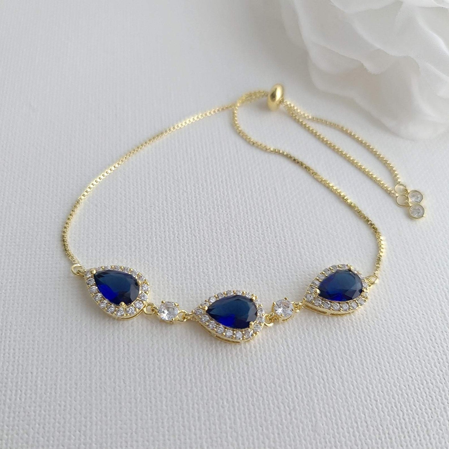 Simple Blue Bracelet in Gold for Weddings-Aoi - PoetryDesigns