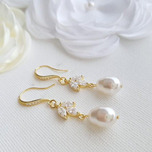 Pearl Dangle Earrings Gold-Leila - PoetryDesigns