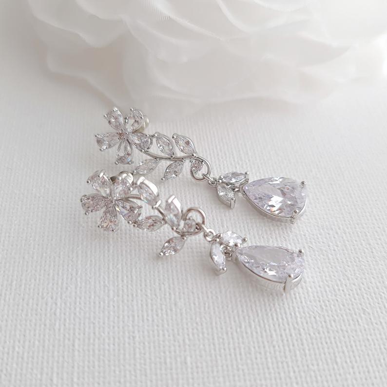 Leaves and Flower Bridal Earrings in Gold -Daisy - PoetryDesigns