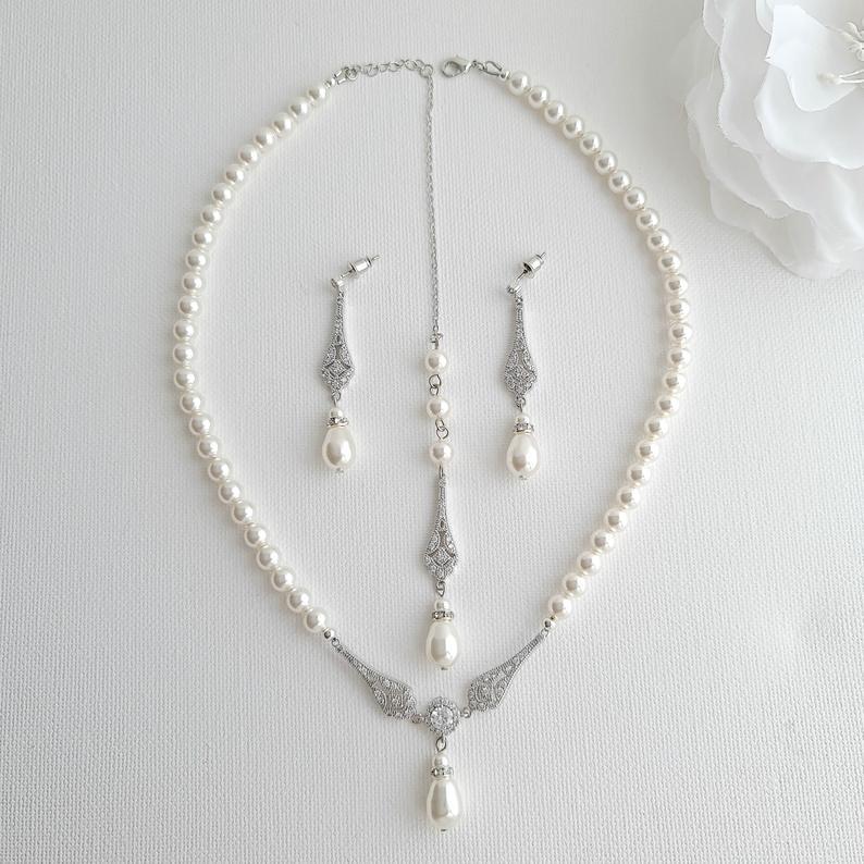 Pearl Backdrop Necklace-Lisa - PoetryDesigns